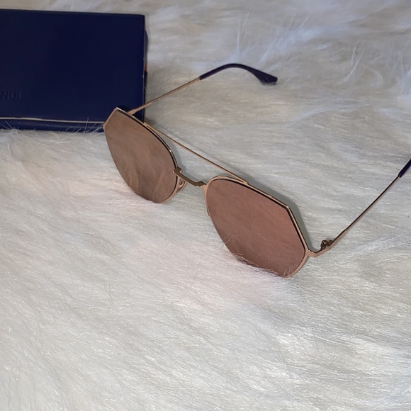 Fendi Eyeline Mirrored Aviator - Picture 9 of 9